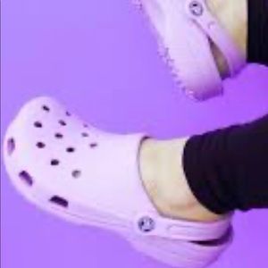 Lavander Crocs